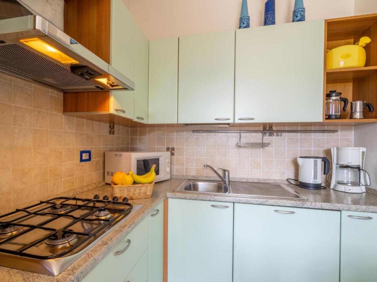 Holiday Home Residenza Agrifoglio-12 By Interhome Luino Exterior foto